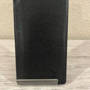 LOUIS VUITTON Black Taiga Brazza